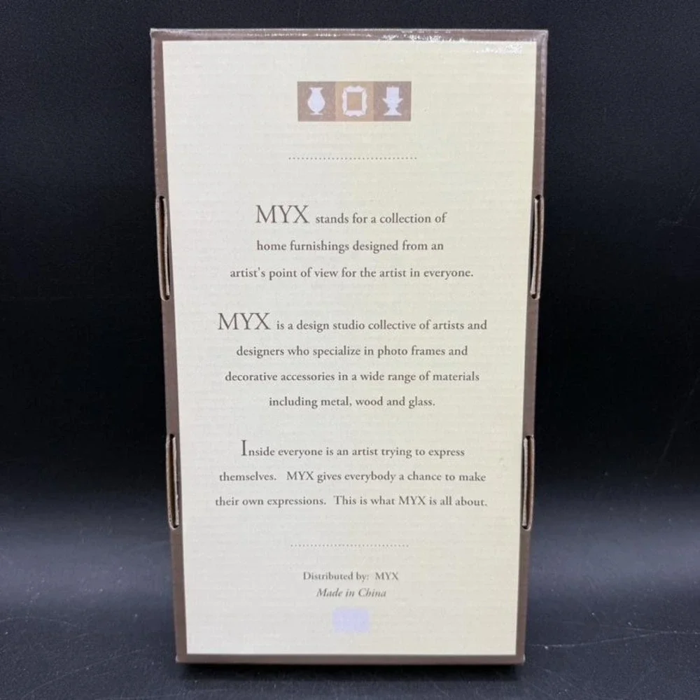 Vintage MYX Pineapple Picture Frame Gold 3.5x5 In Ornate Resin Home Decor